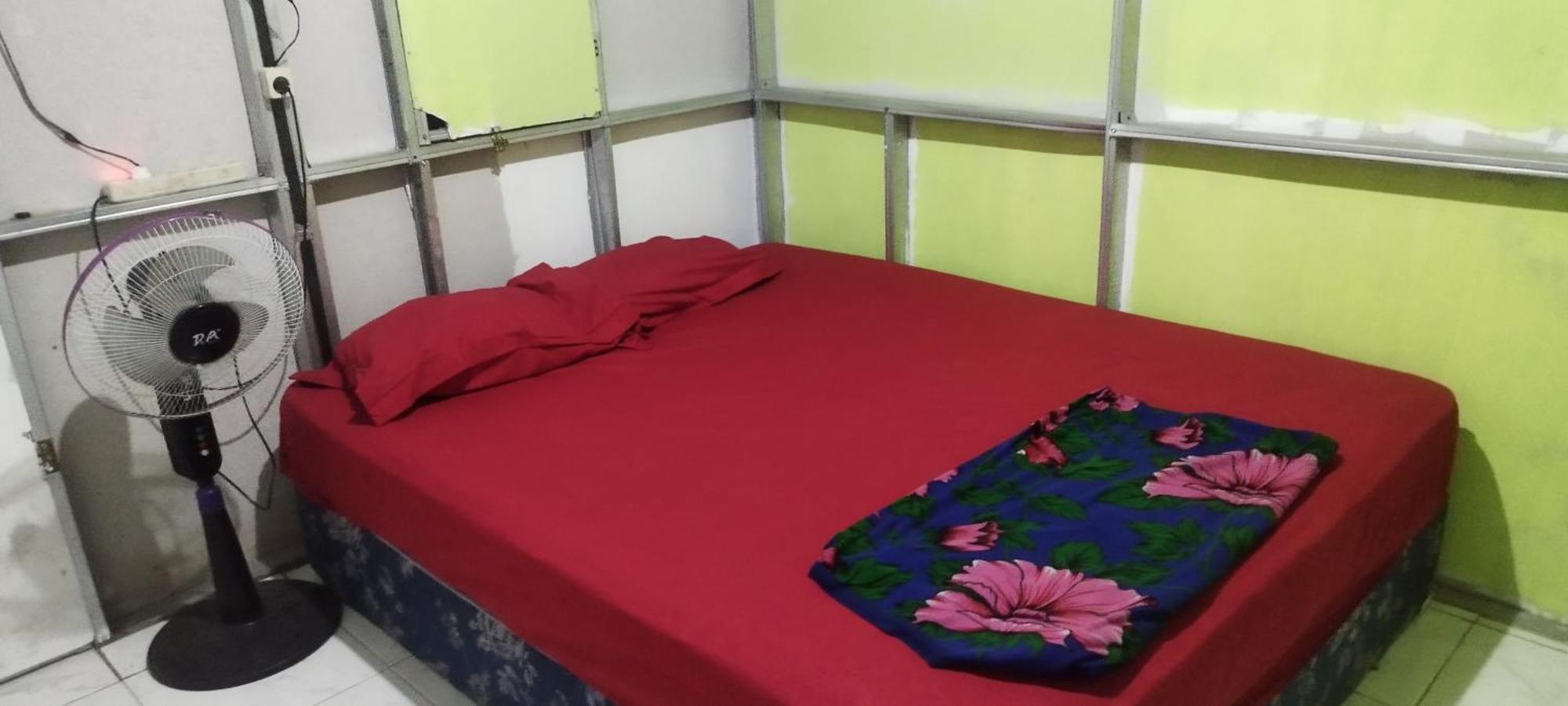 Agus Family Homestay Labuan Bajo Buitenkant foto