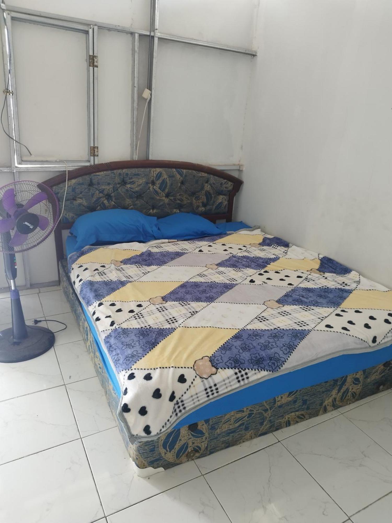 Agus Family Homestay Labuan Bajo Buitenkant foto